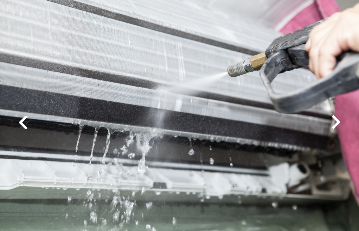 エアコンクリーニング（お掃除ロボ付き）の画像